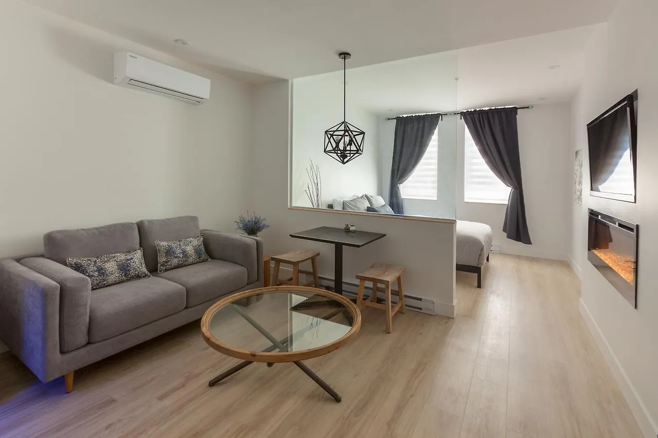 Отель Les Lofts Ste-Anne Квебек